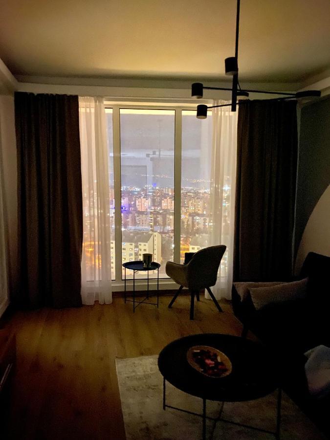 Sky Side Luxury Condo Skopje Eksteriør billede
