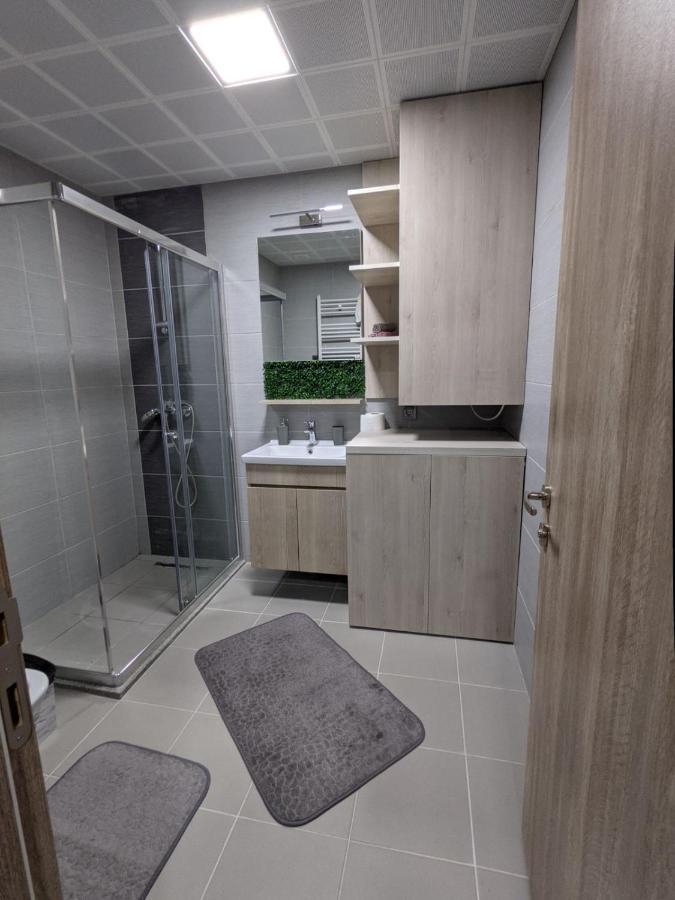 Sky Side Luxury Condo Skopje Eksteriør billede